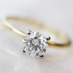 Armide Petite Solitario Redondo 0.80 CT NAT