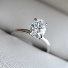 Ballade Solitario Oval 1.50 CT
