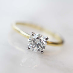 Armide Petite Solitario Redondo 0.80 CT NAT