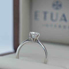 Avenue Solitario Redondo 0.50 CT