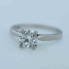 Avenue Solitario Redondo 1.01 CT