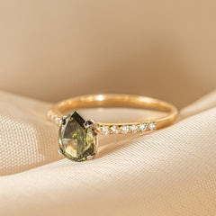 Étoilée Petite Pavé Pera Fancy 1 CT