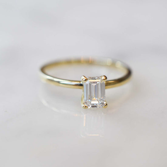 Si vas a elegir un Emerald Cut Diamond, tienes qué ver esto