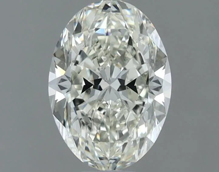 0.71ct Oval Natural Diamond (Colour J, Clarity VS2, Cut VG, IGI Certified)