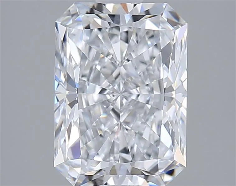 1.52ct Radiant Lab Grown Diamond (Colour D, Clarity VVS2, IGI Certified)