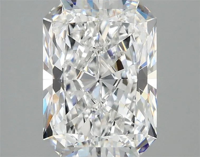 2.55ct Radiant Lab Grown Diamond (Colour D, Clarity VVS2, IGI)