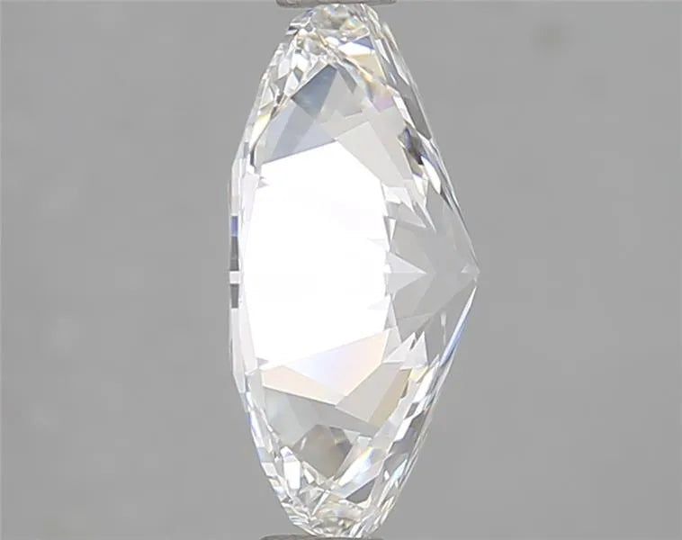 2.59ct Oval Lab Grown Diamond (Colour E, Clarity VVS2, IGI Certified)