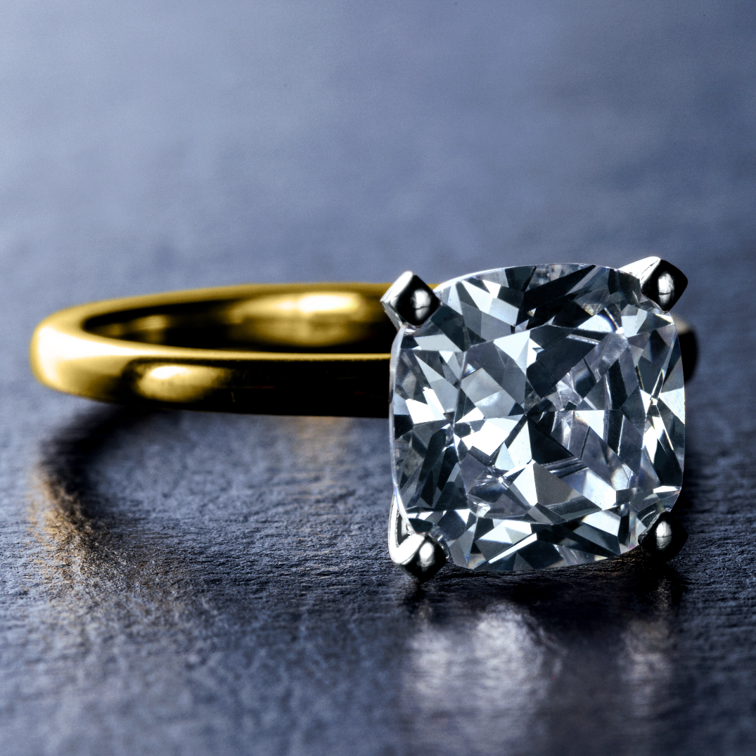 Armide Solitario Cushion 3 CT IGI