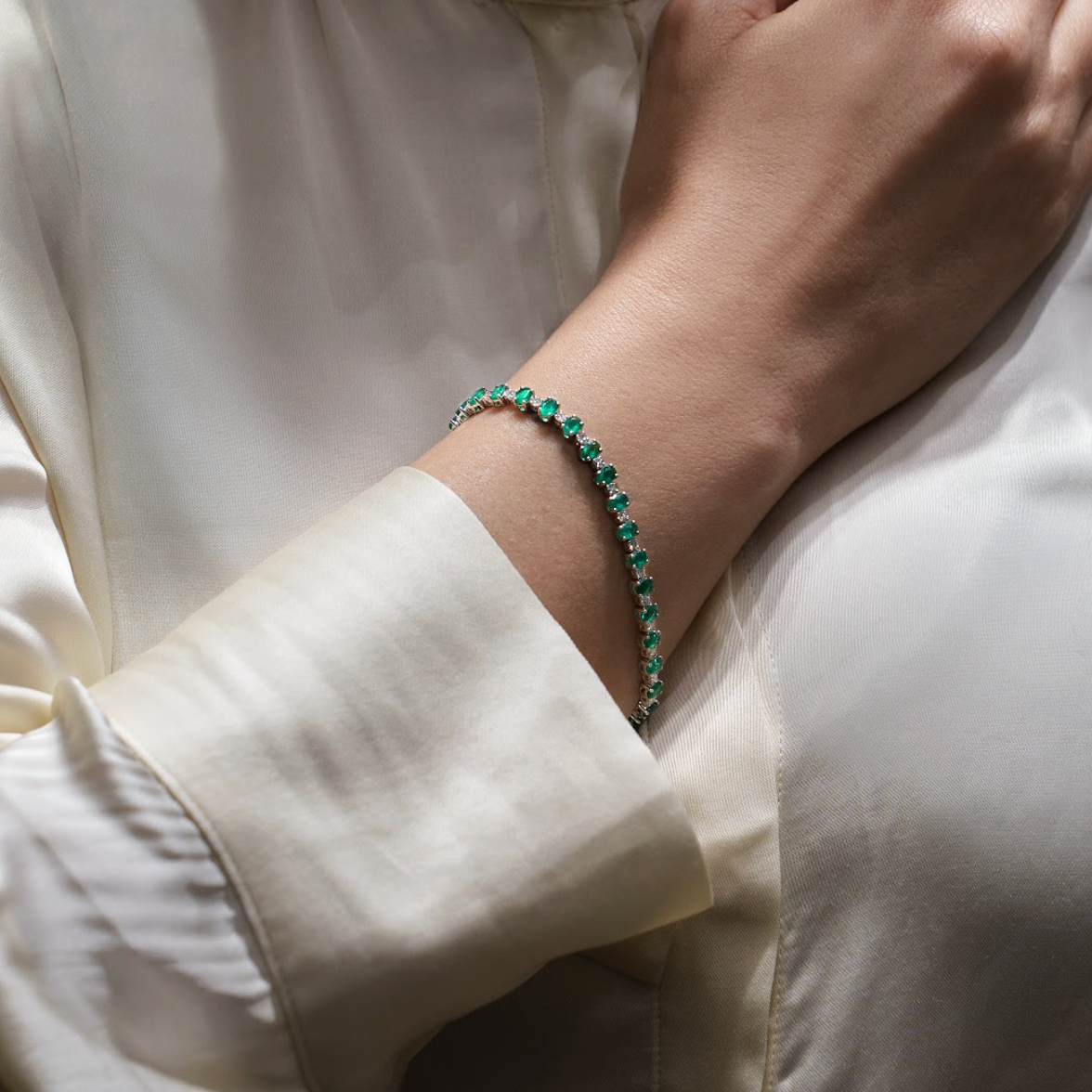 Oval Emerald & Diamond Bracelet