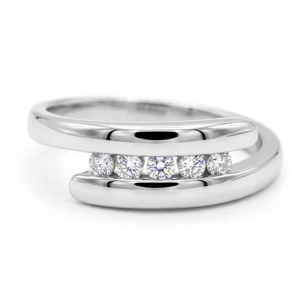 Vague Anillo Ola Tensión 5 Diamantes Naturales (0.25 CTW)