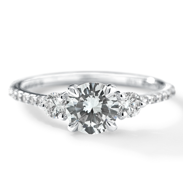 Notre Dame Pavé (Montura Diamantes Laterales y Pavé)