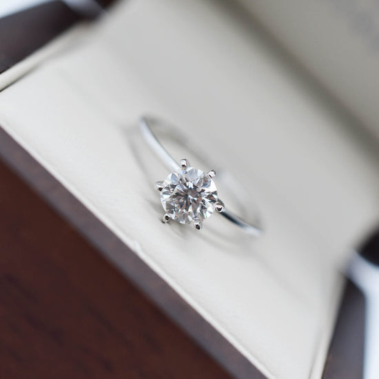 Beaufort Solitario Redondo 0.80 CT