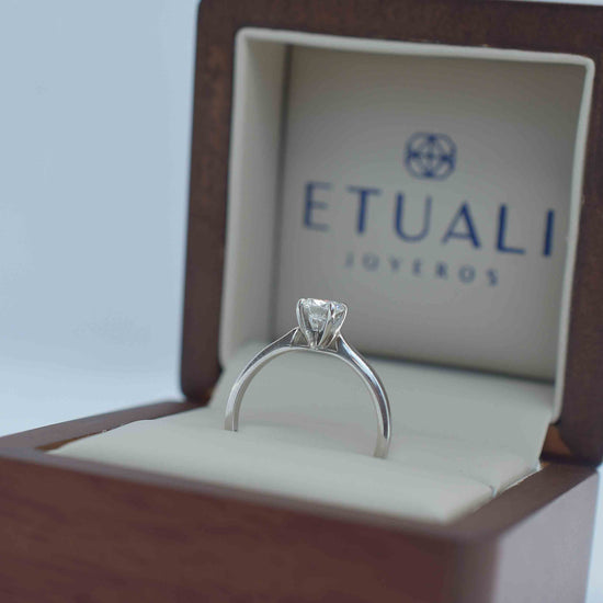 Avenue Solitario Redondo 0.50 CT