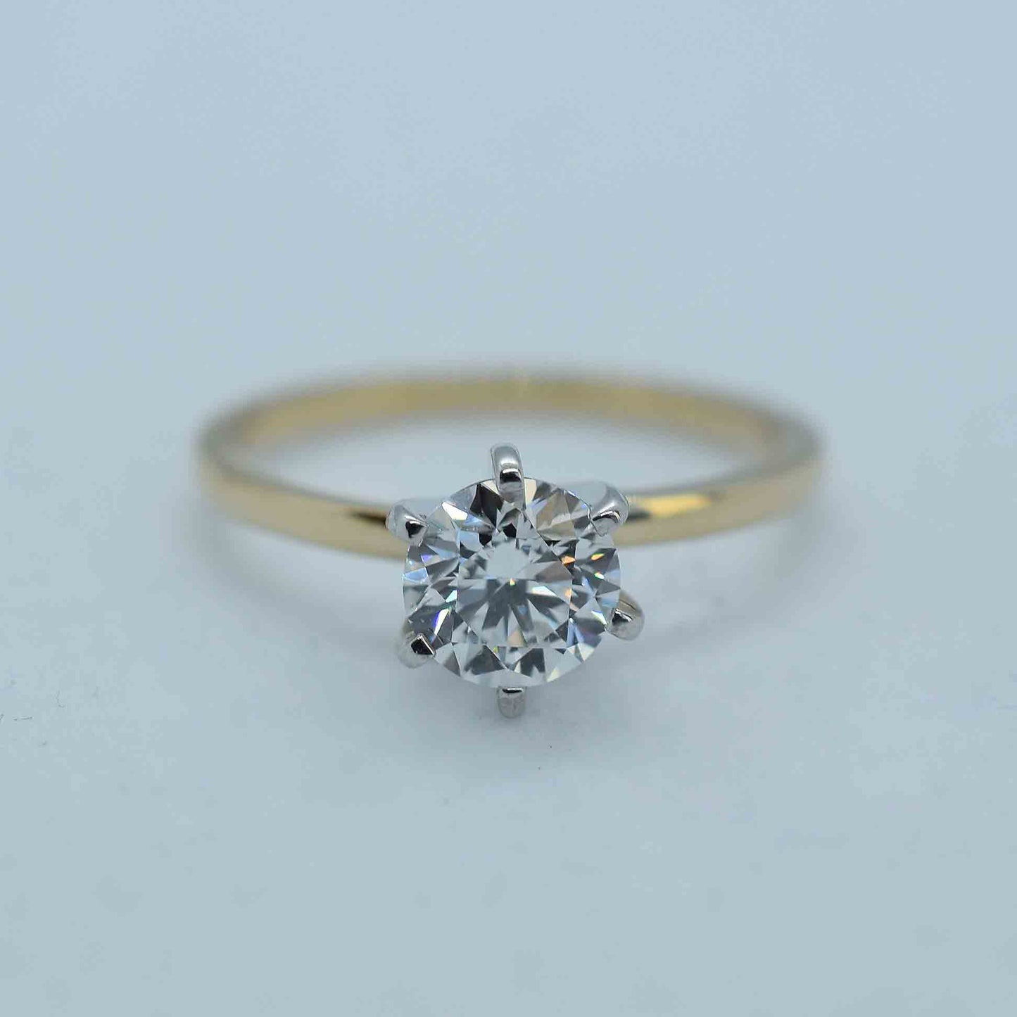 Beaufort Solitario Redondo 0.90 CT